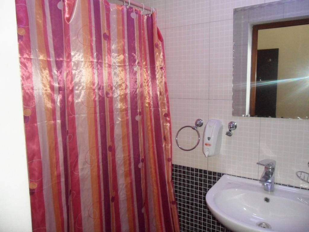Kuze Hostel Αλμάτι Εξωτερικό φωτογραφία